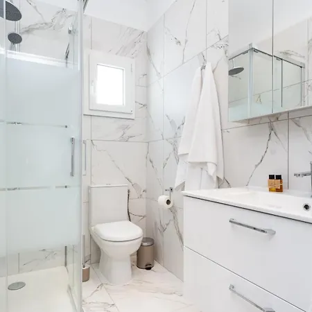 Ekali I Apartament *